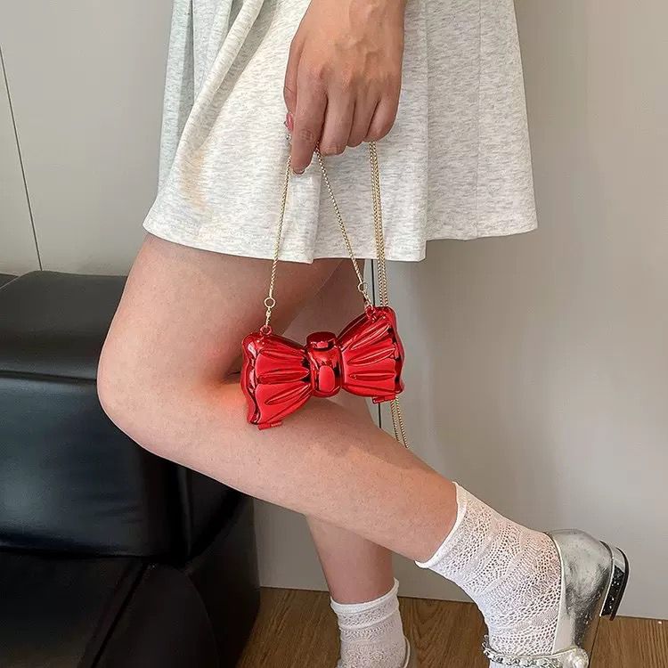 Chic Bow Radiance