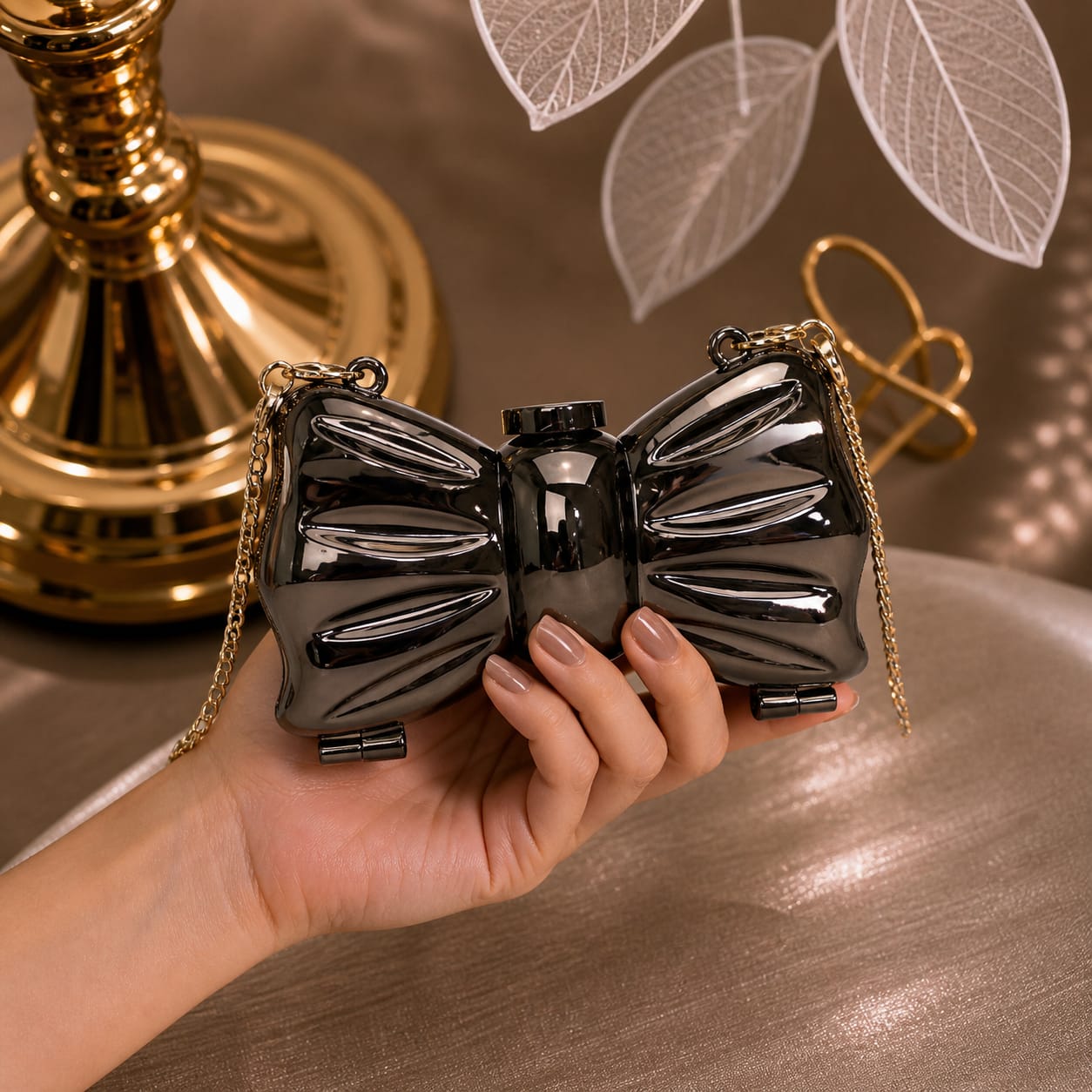 Chic Bow Radiance