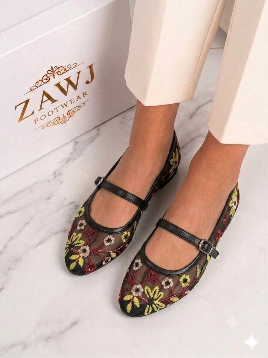 EMBROIDERY PUMPS (Black)