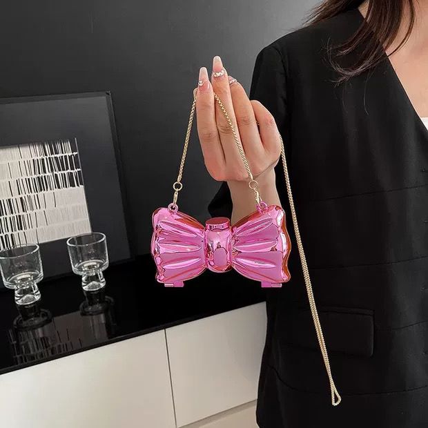 Chic Bow Radiance