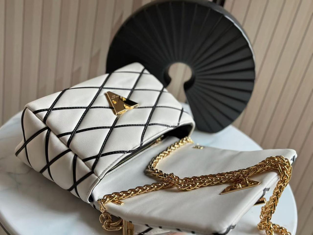 LV Paris Quilted Chic Handbag(Premium Quality)(With Box)