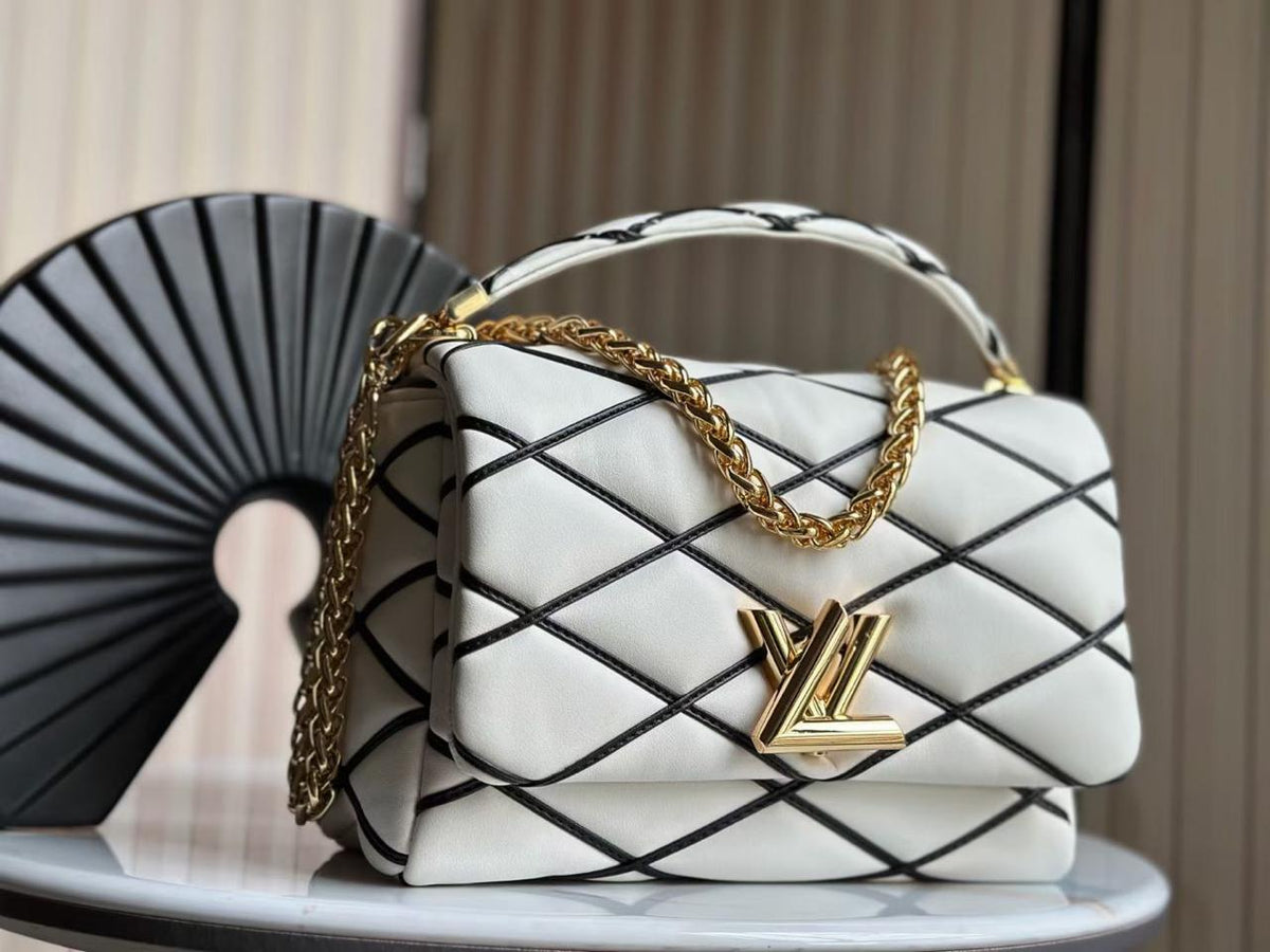 LV Paris Quilted Chic Handbag(Premium Quality)(With Box)